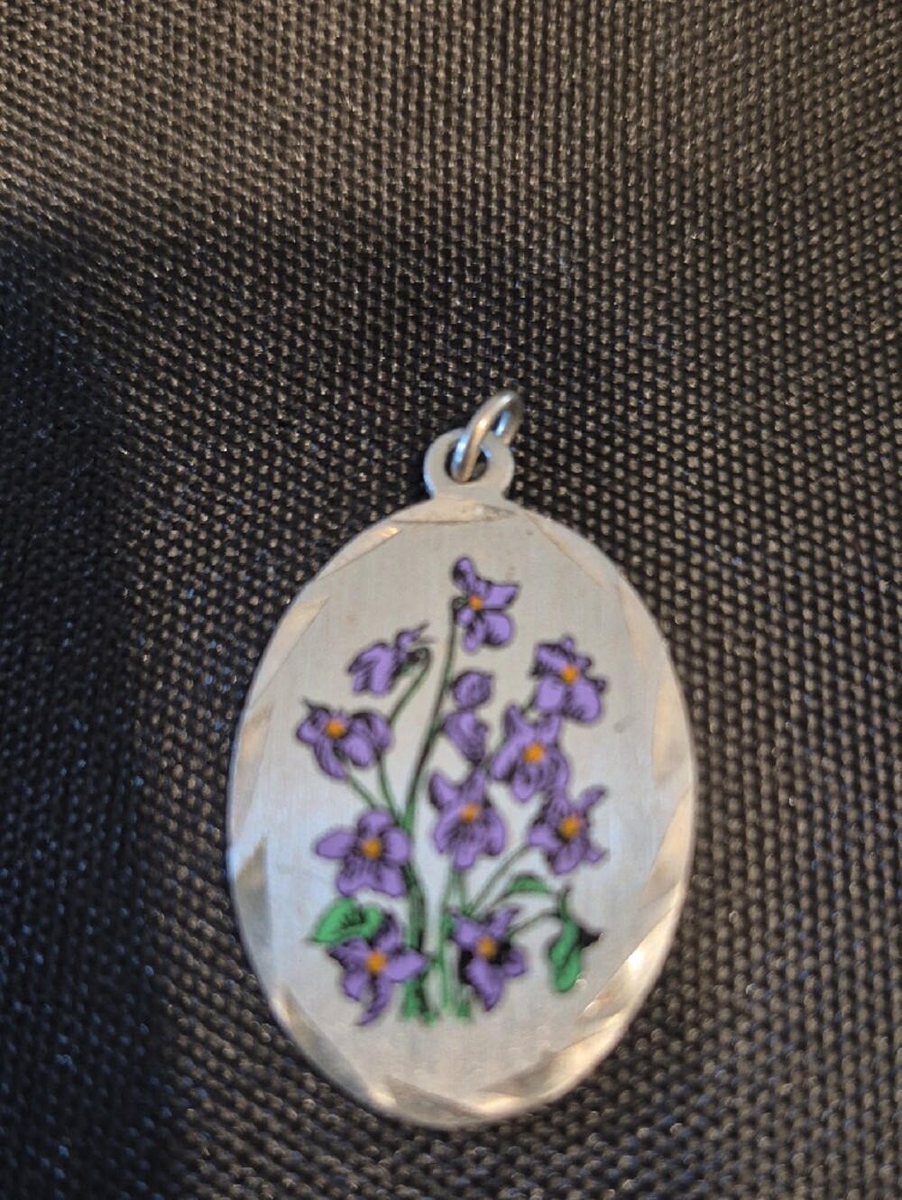 Vintage Silver Pewter Oval Violet Floral Pendant Necklace - Purple Flower Charm - Picture 2 of 4